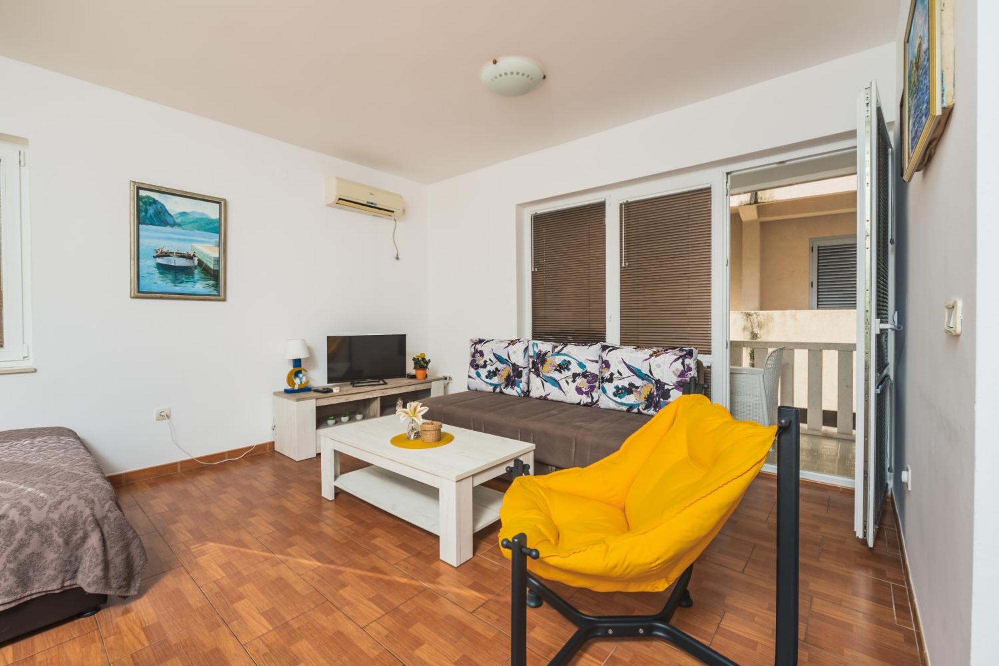 Apartments Franicevic Petrovac na moru Exterior foto